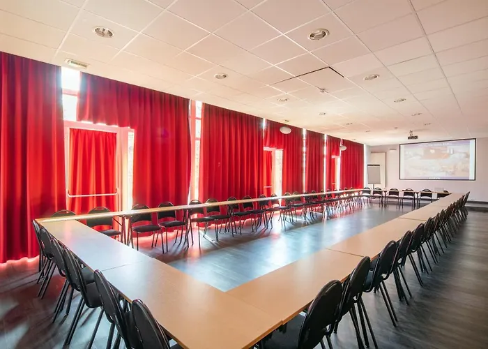 Hotel Cis Paris Maurice Ravel